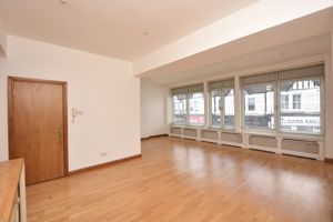Living Room- click for photo gallery